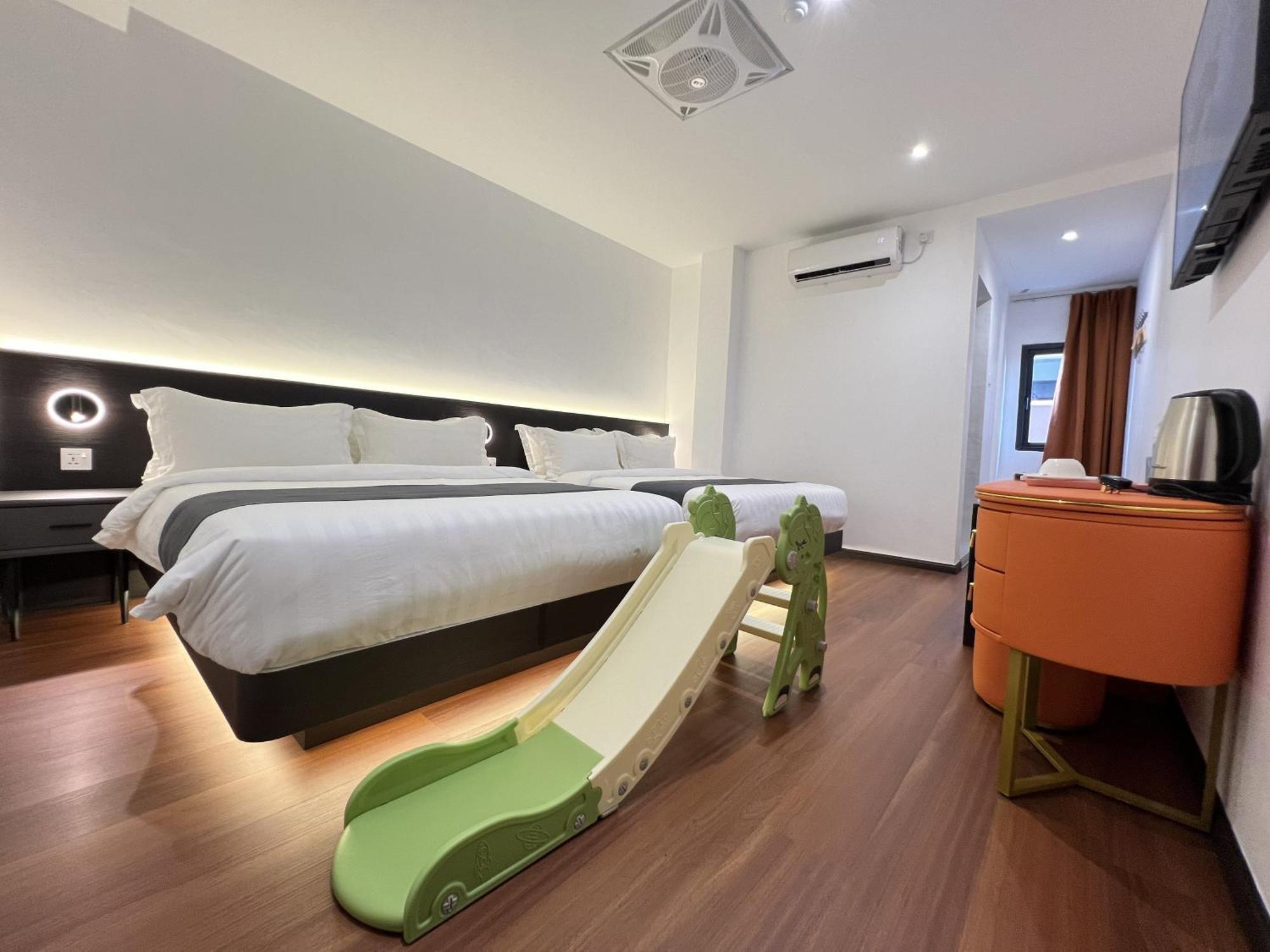 Premium Hotel 4*